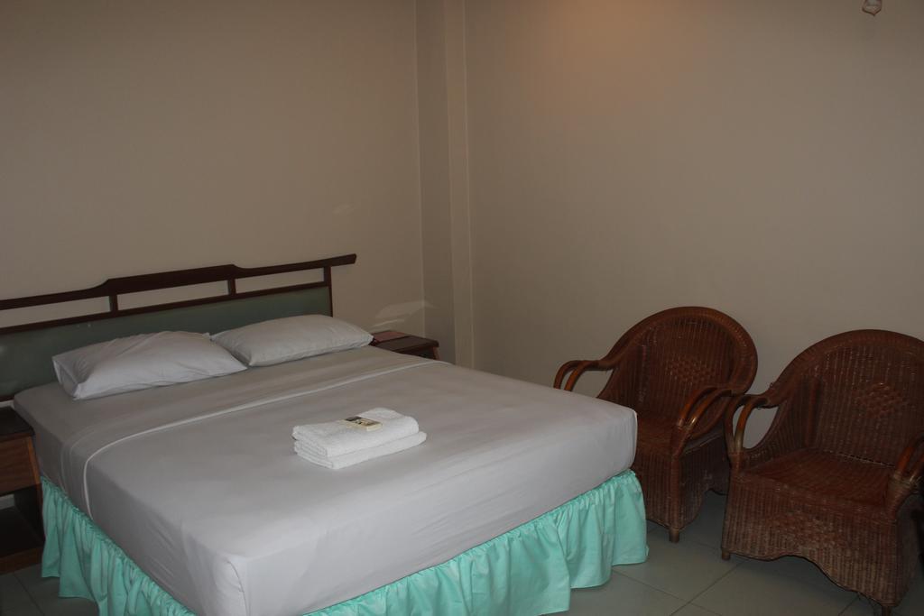 Batam Star Hotel Oda fotoğraf